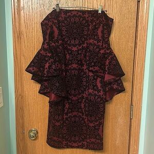 Vampy red and black brocade dress with bell sleeves— HOT! Size 8